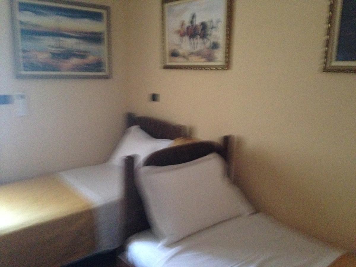 Hotel Vila Mano 코르처 외부 사진